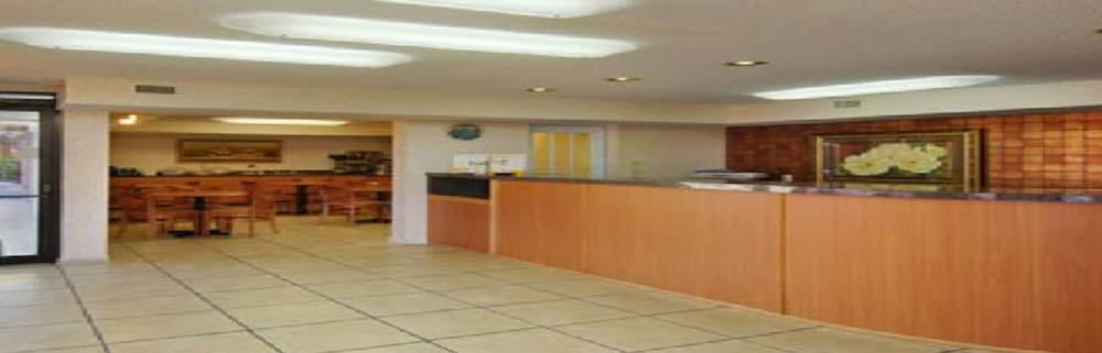 Airport Inn Tampa Eksteriør bilde