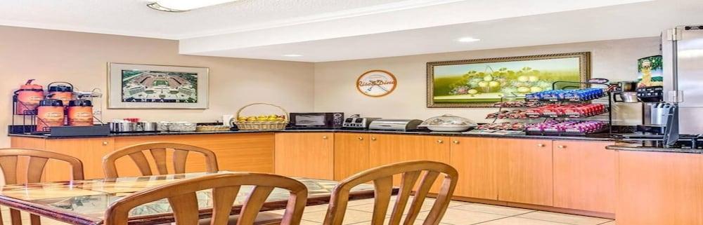 Airport Inn Tampa Eksteriør bilde