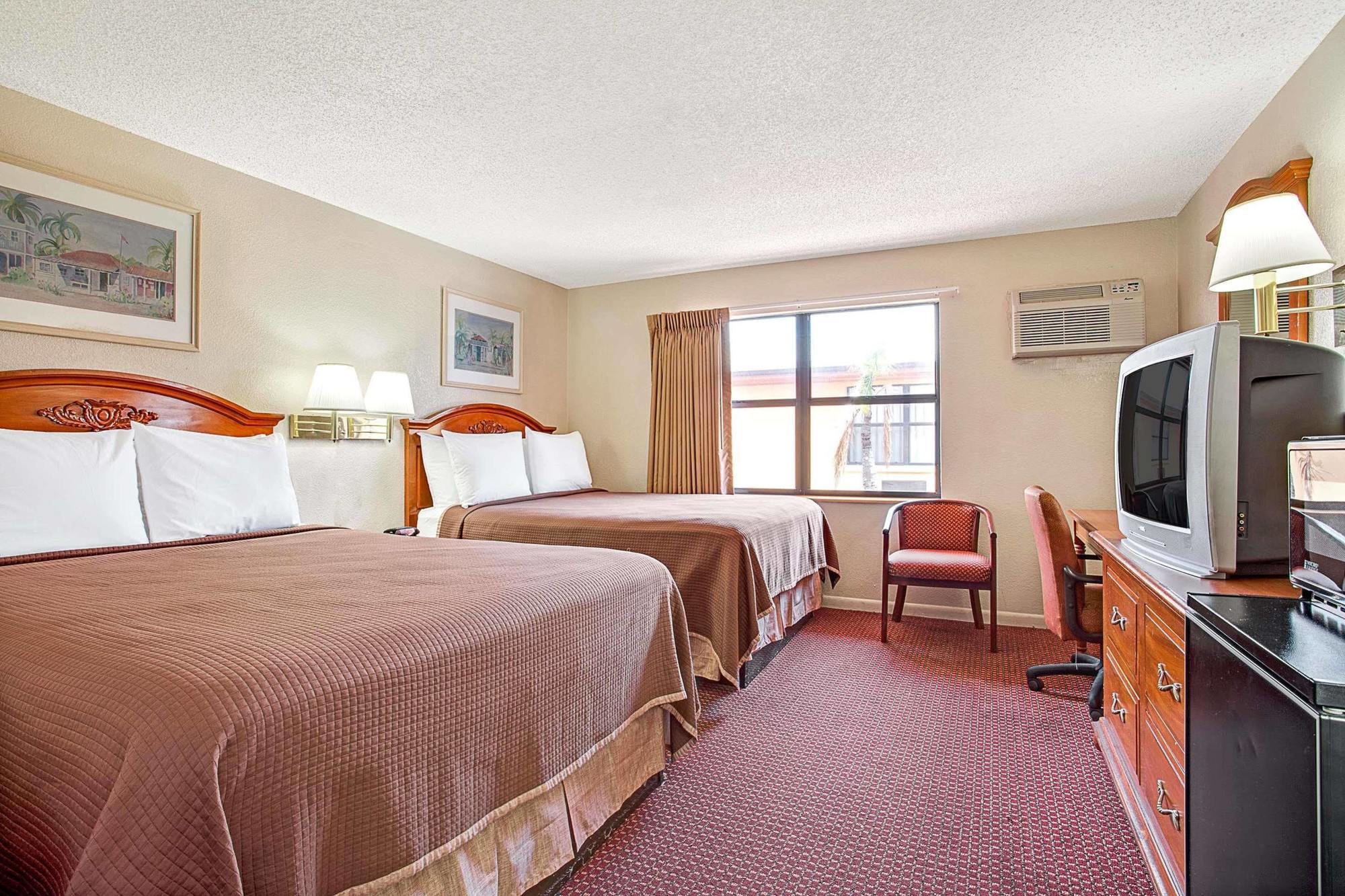 Airport Inn Tampa Eksteriør bilde