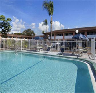 Airport Inn Tampa Eksteriør bilde
